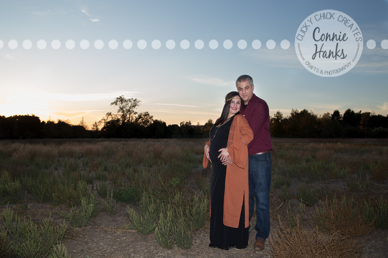 Connie Hanks Photography // ClickyChickCreates.com // maternity photos, belly photos, San Diego maternity photography, pregnancy photo session, maternity photography, nature, rustic, field, woodsy, wooded, Los Penasquitos Canyon Preserve