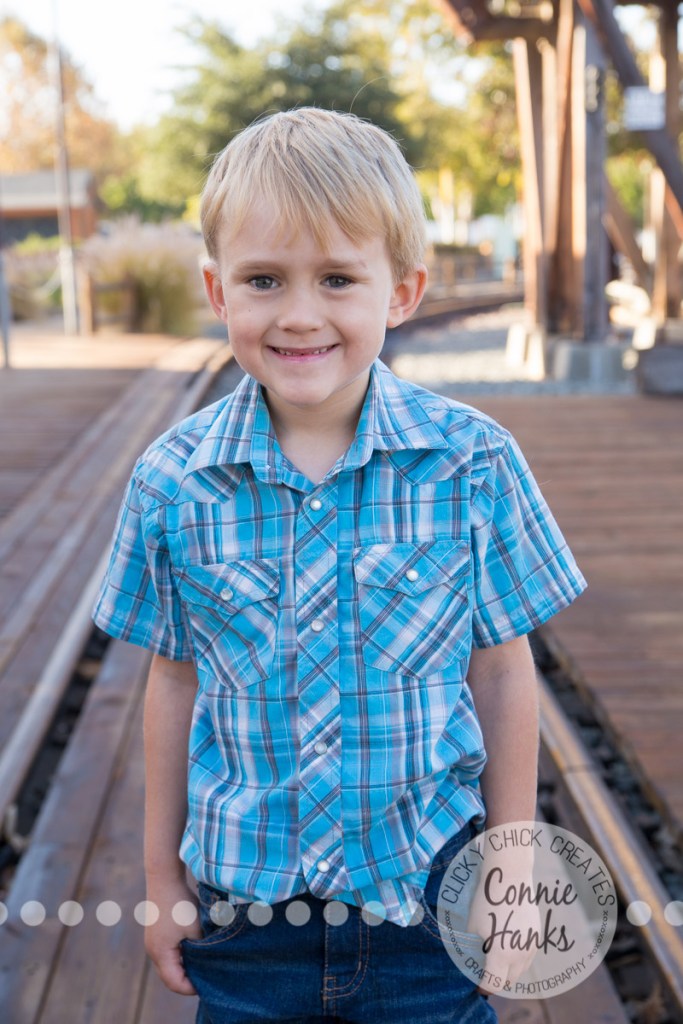Connie Hanks Photography // ClickyChickCreates.com // family photos, San Diego family photography, family photo session, siblings, rustic, Old Poway Park, barn doors