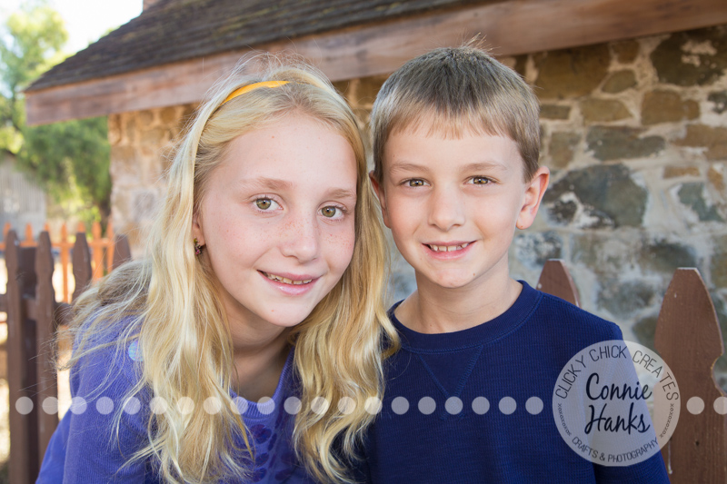 Connie Hanks Photography // ClickyChickCreates.com // family photos, San Diego family photography, family photo session, siblings, rustic, Los Penasquitos Canyon Preserve