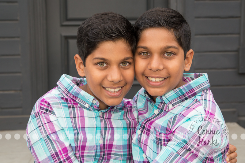 Connie Hanks Photography // ClickyChickCreates.com // family photos, San Diego family photography, family photo session, family photography, siblings, colorful doors, Little Italy, urban landscape, cityscape