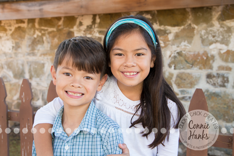 Connie Hanks Photography // ClickyChickCreates.com // family photos, San Diego family photography, family photo session, siblings, rustic, Los Penasquitos Canyon Preserve