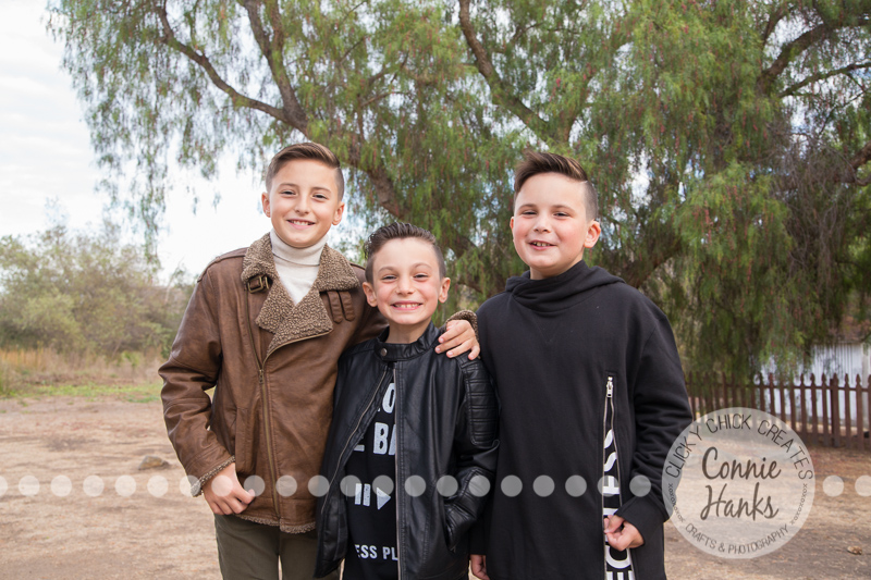 Connie Hanks Photography // ClickyChickCreates.com // family photos, San Diego family photography, family photo session, siblings, rustic, Los Penasquitos Canyon Preserve