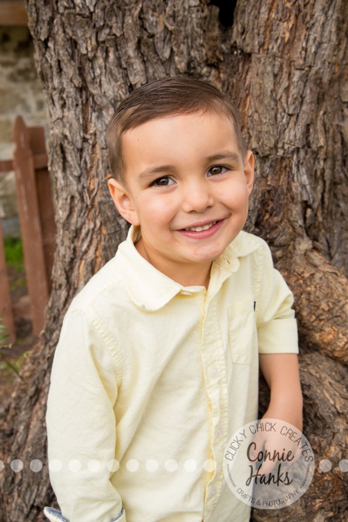 Connie Hanks Photography // ClickyChickCreates.com // family photos, San Diego family photography, family photo session, sibling photo session, rustic, Los Penasquitos Canyon Preserve, rustic, canyon, woodlands, trees, green