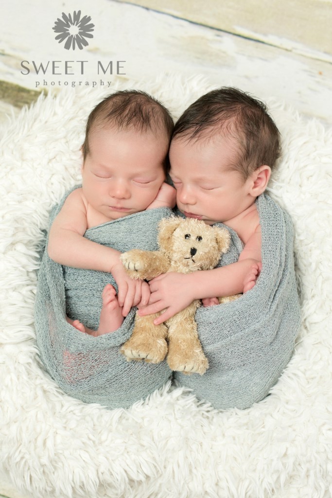 Sweet Me Photography // ClickyChickCreates.com // newborn photography, new baby photography, san diego newborn photography