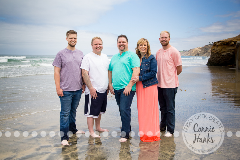 Connie Hanks Photography // ClickyChickCreates.com // La Jolla family photos, San Diego family photography, family photo session, siblings, La Jolla, Scripps Pier